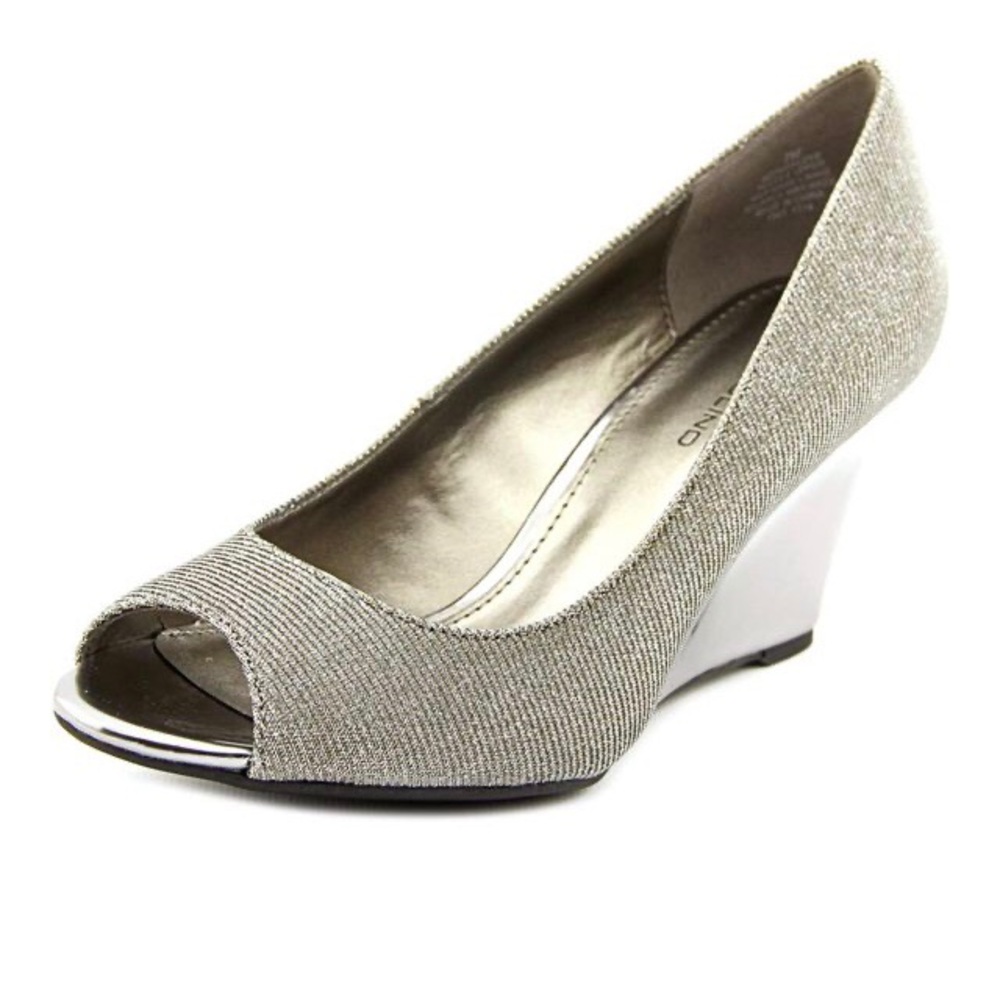 Bandolino Pewter/Silver Peep Toe Wedge Dress Shoe
